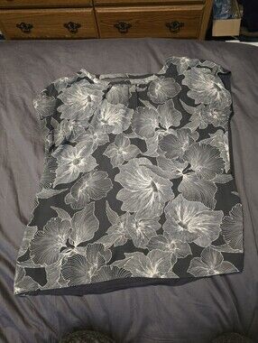 LOFT Black Short Sleeve Top with White Floral Outline